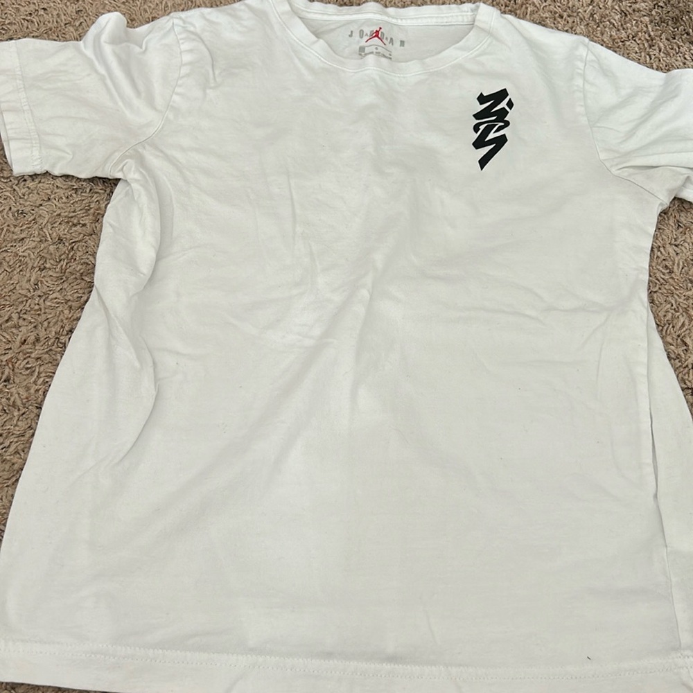 Like New YL white Jordan Zion Williamson Shirt